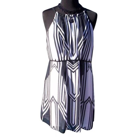 Cache Black White Lined Halter Top New Key Hole Back Tie At Neck Lined NWT $128 - Picture 2 of 4